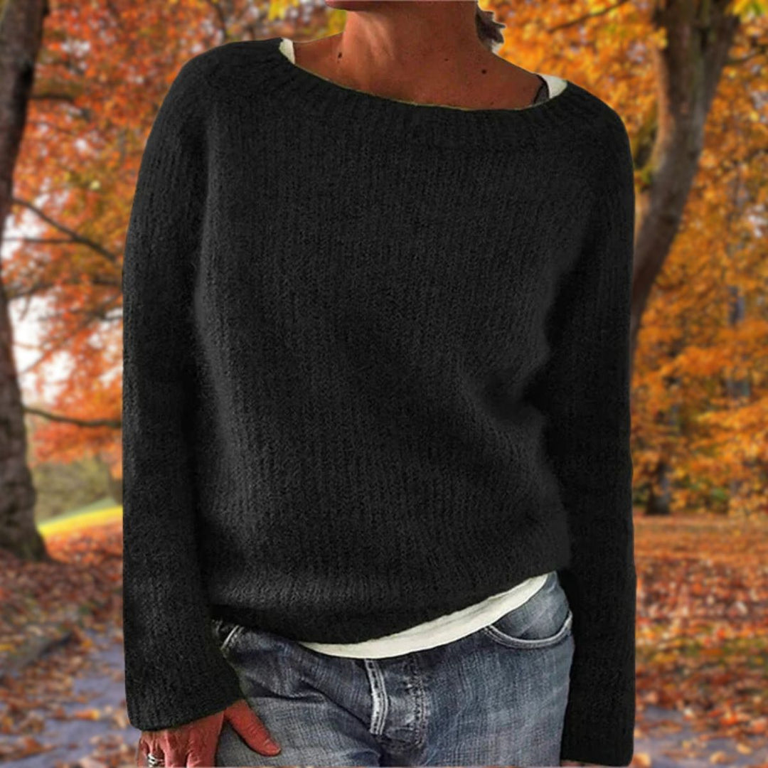 Women's Relaxed Merino Wool Sweater with Long Sleeves and Round Neckline