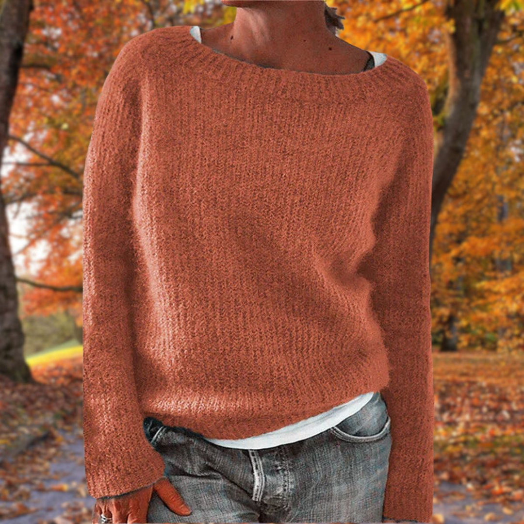Women's Relaxed Merino Wool Sweater with Long Sleeves and Round Neckline