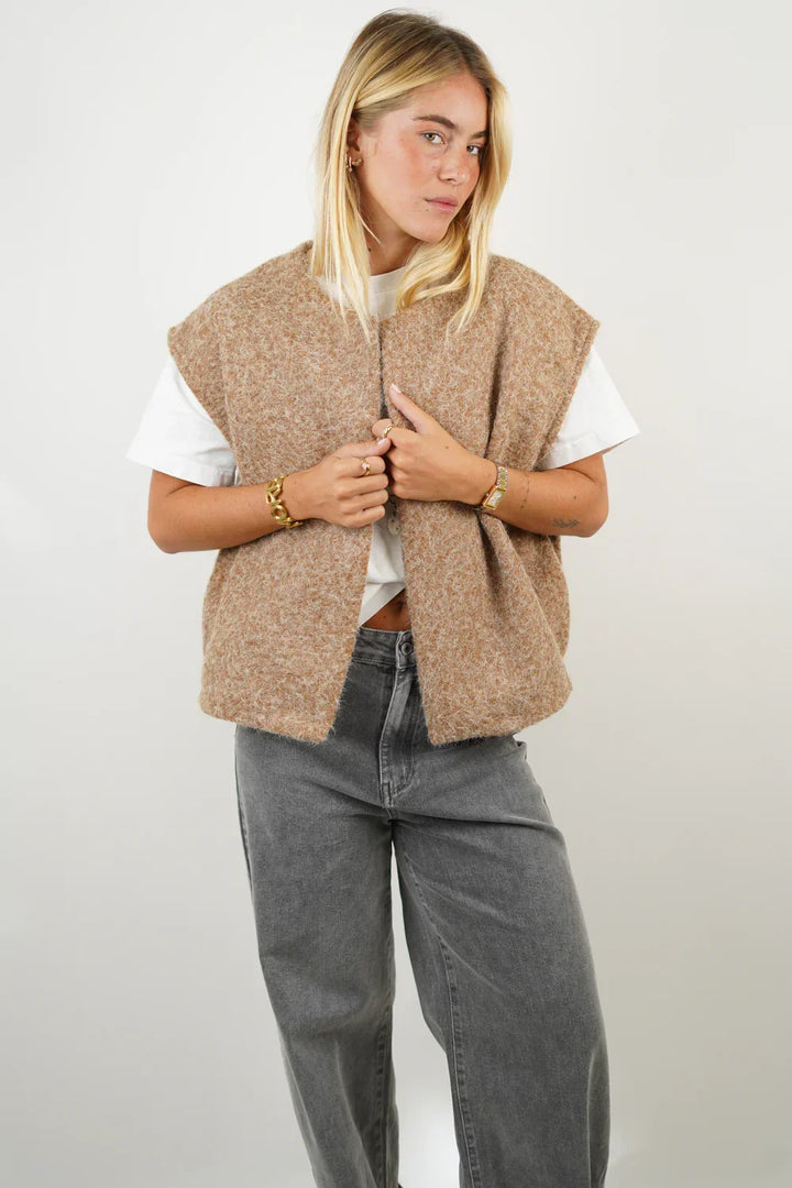 Women's Pretty Oversized Knit Vest