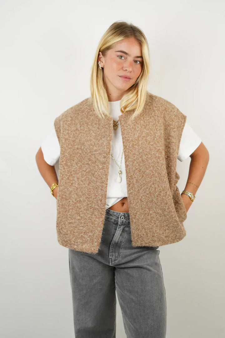 Women's Pretty Oversized Knit Vest
