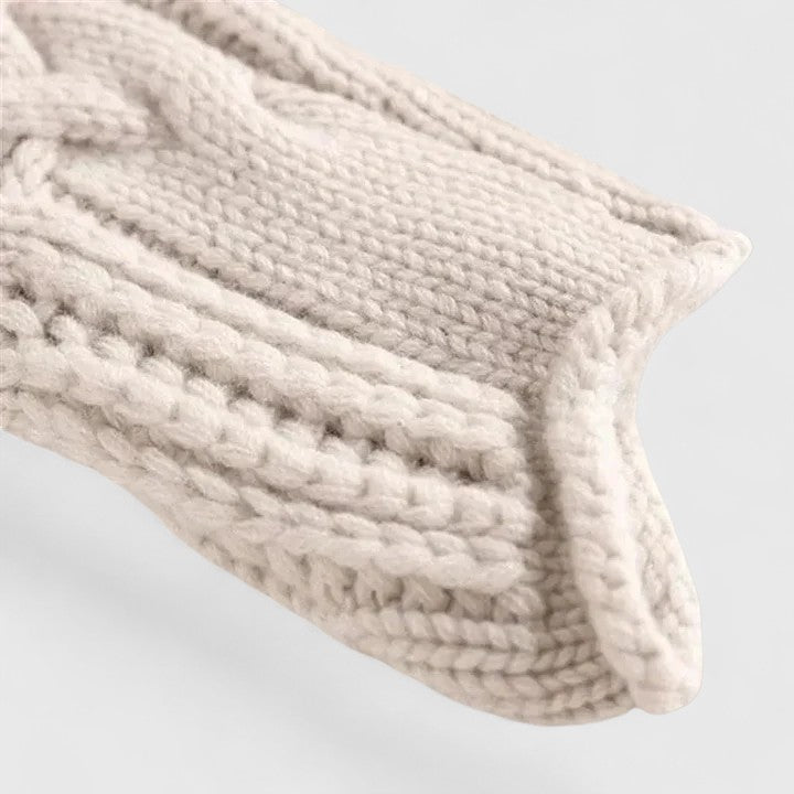 Women's Elegant Cable Knit Jumper